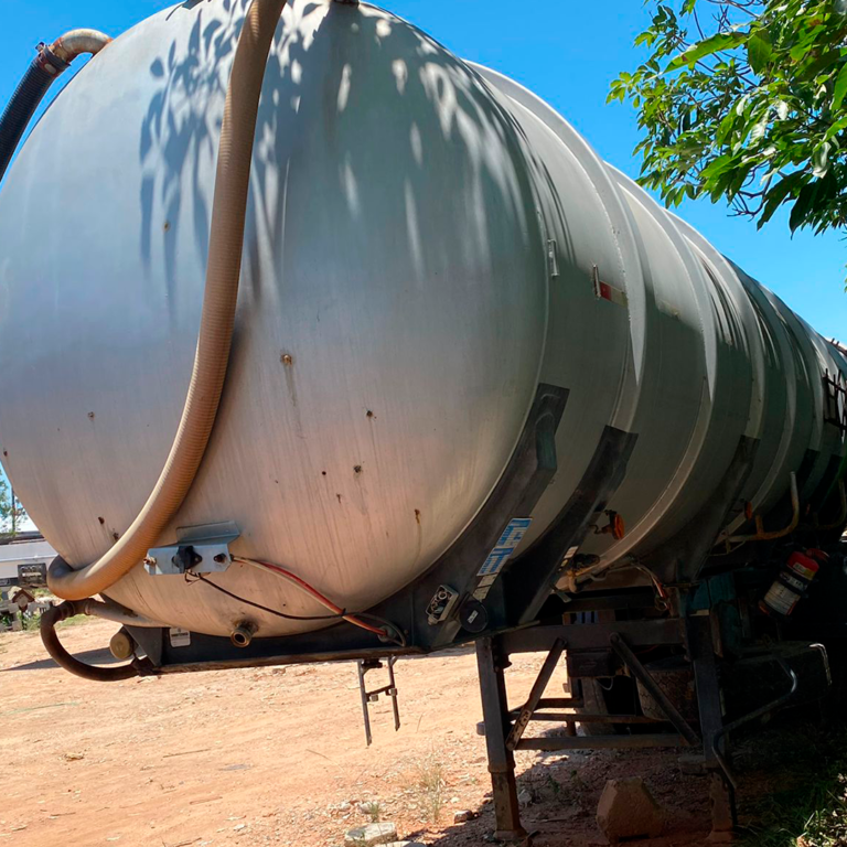 Carreta-tanque-Rodotecnica-TQ2---Ano-2010-1