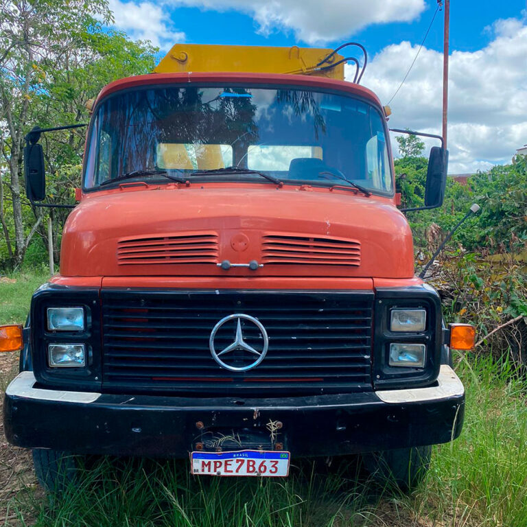 Camihão-Muck-M.-Benz-1513-L---Ano-1976-6
