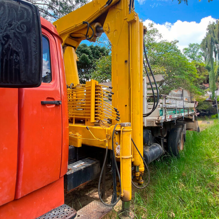 Camihão-Muck-M.-Benz-1513-L---Ano-1976-9