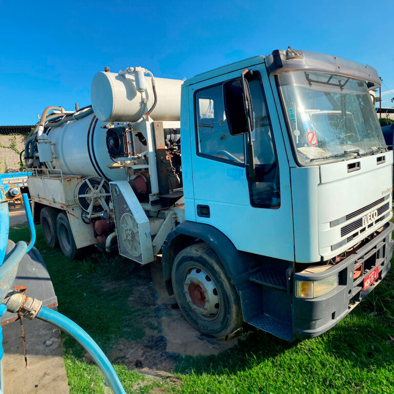 Caminhão-Hidrojato-Iveco-170E-ano-2006-1